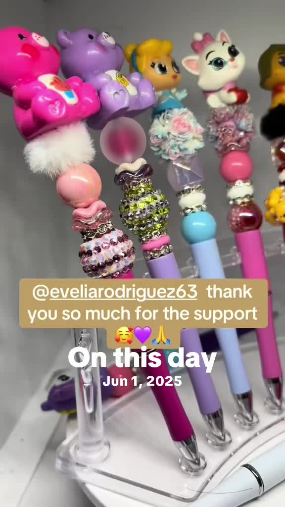 @Leidis Creations 1
