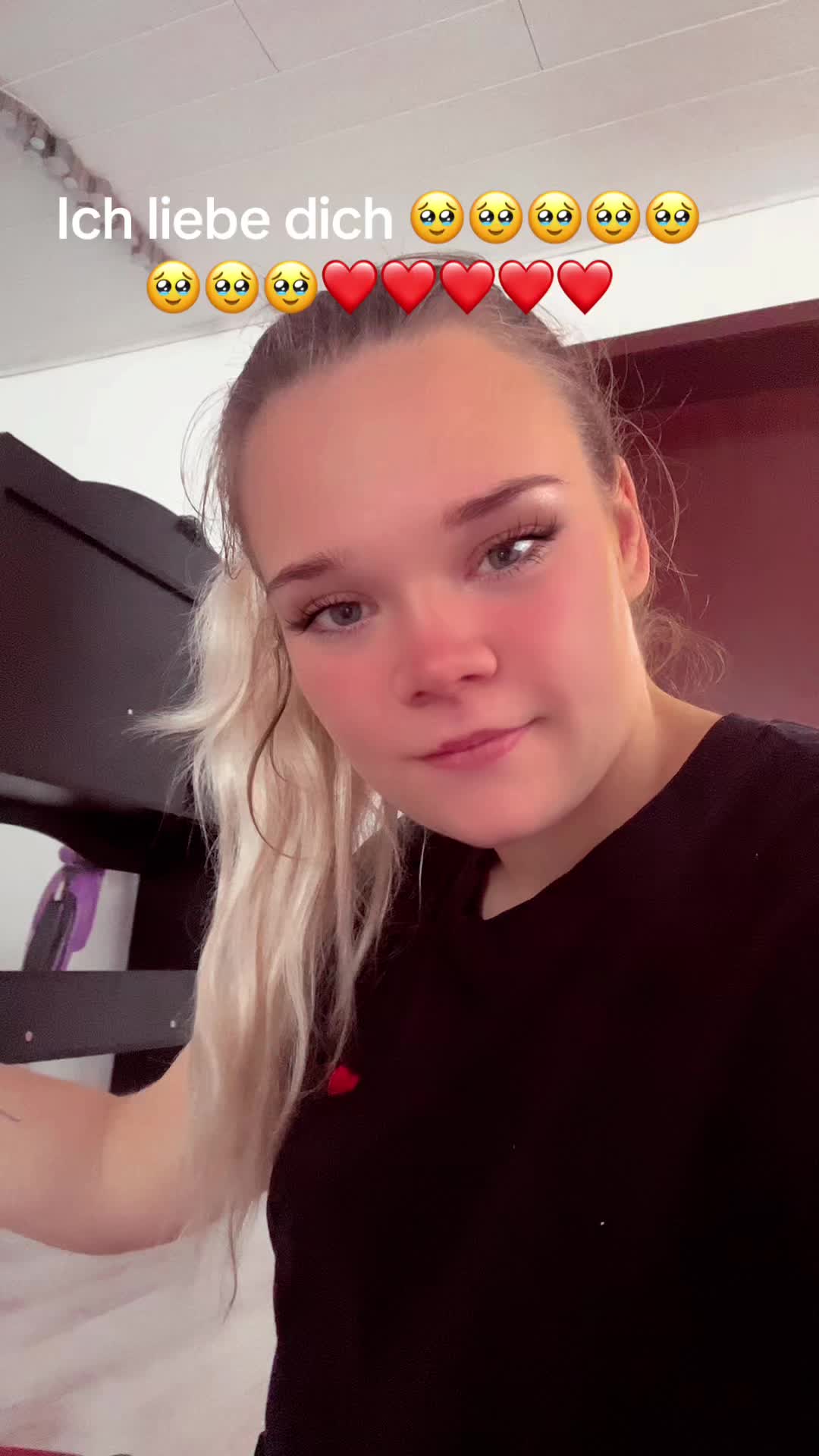 @Melina🫐💙