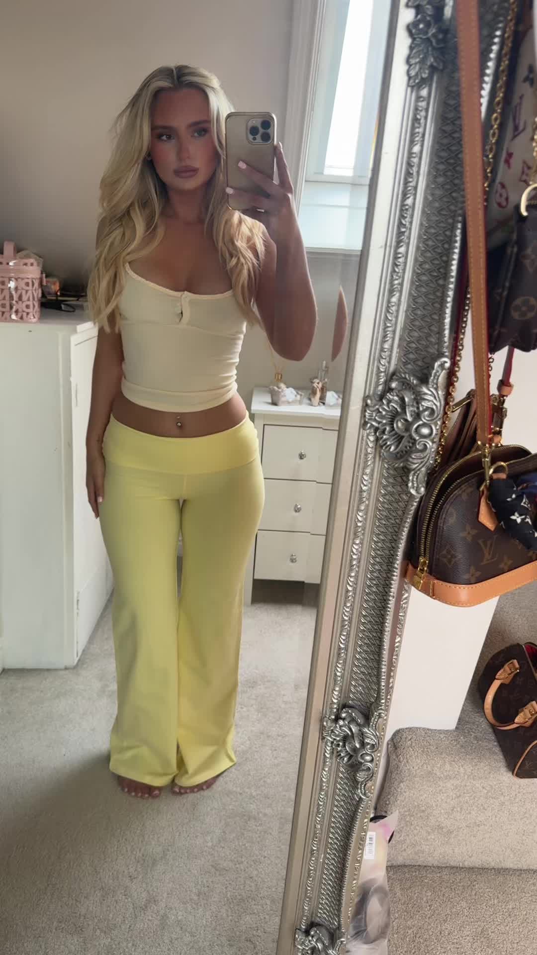 @Charleyswrld