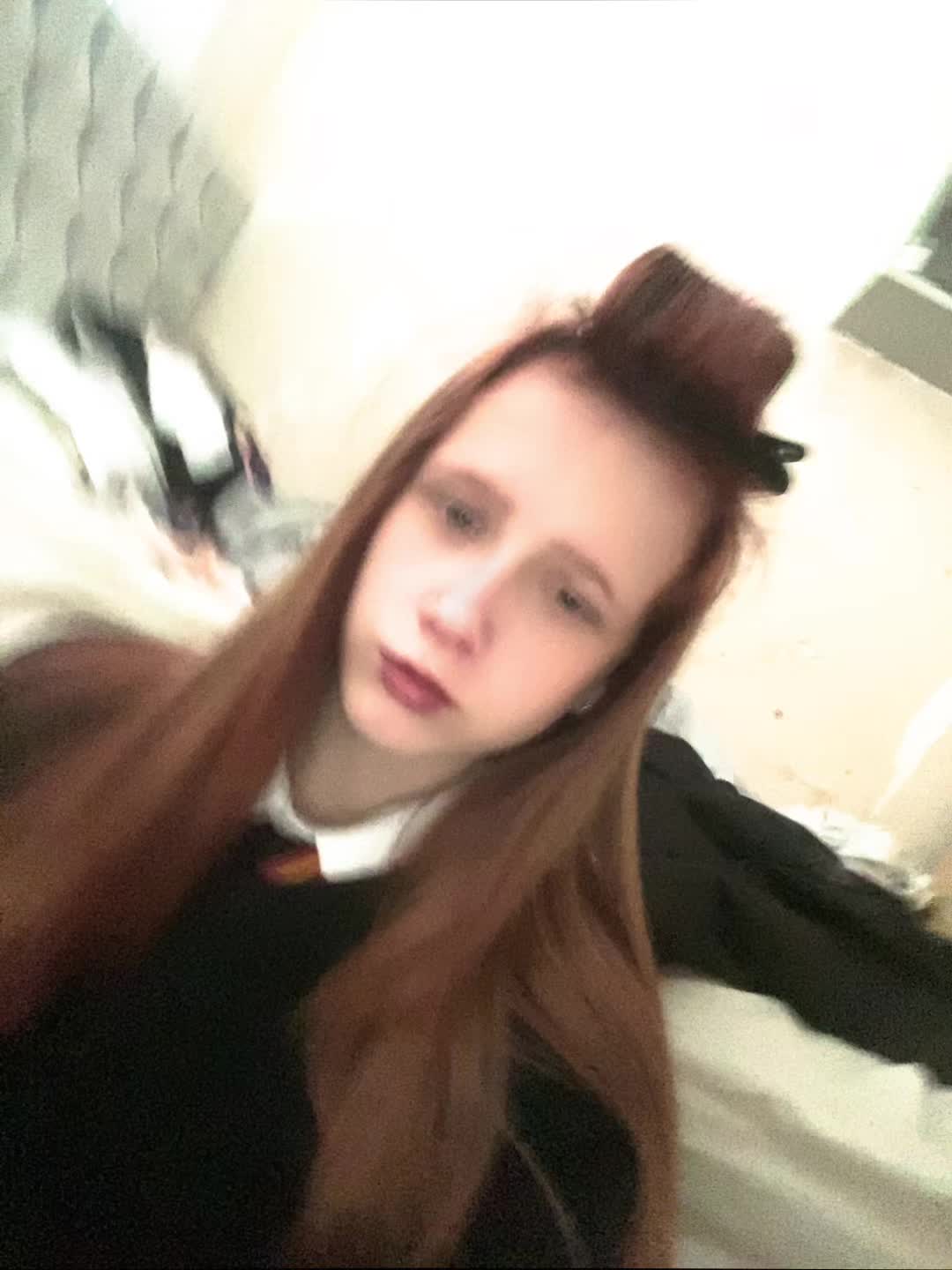 @𝐋 𝐄 𝐀 𝐇 🧿🤍