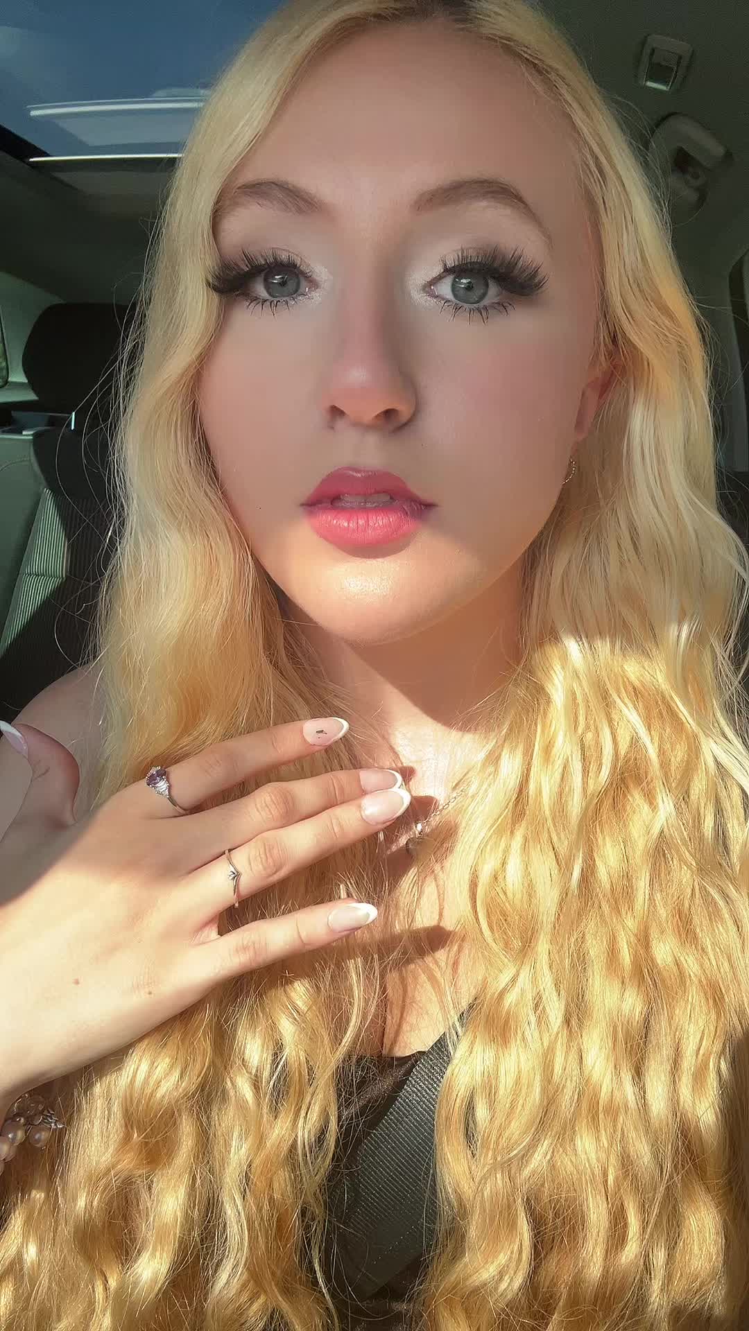 @Anna🏴🚩