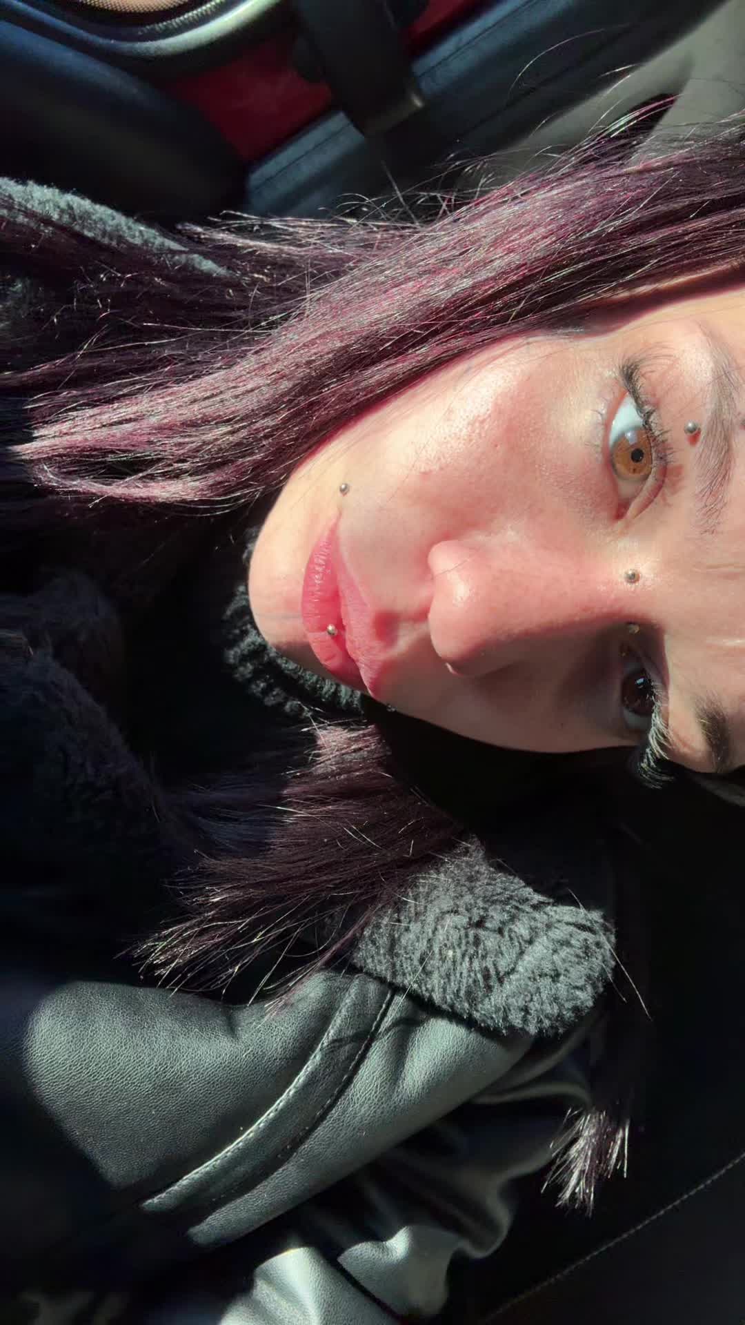 @𝐆𝐫𝐞𝐭𝐚 𝐓𝐫𝐢𝐥𝐥𝐢