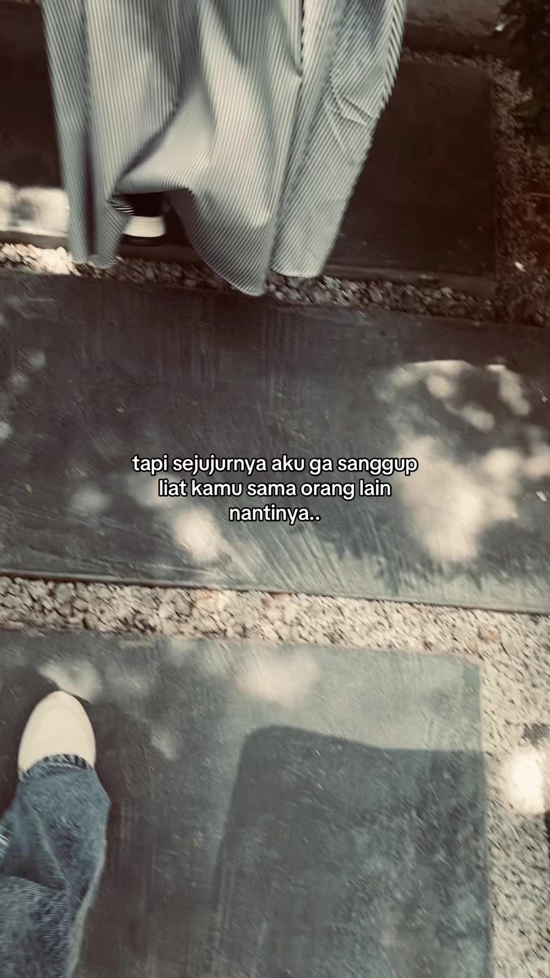 @👤