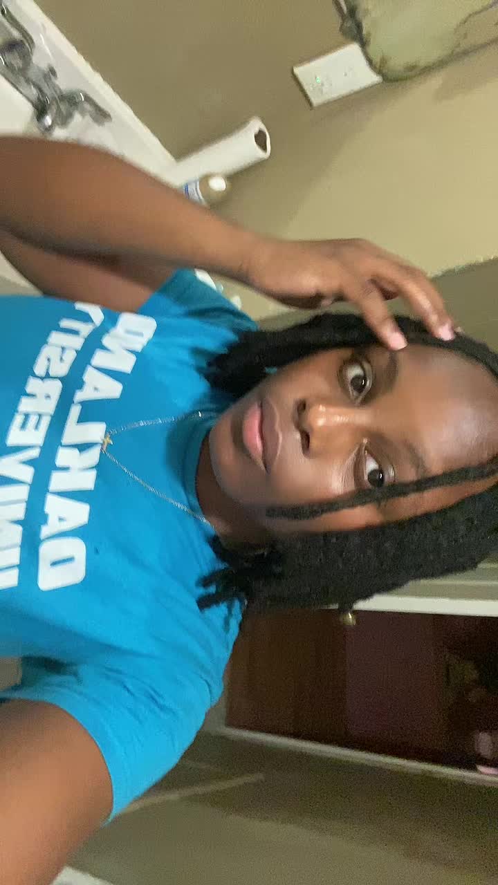@Fomwkaykay