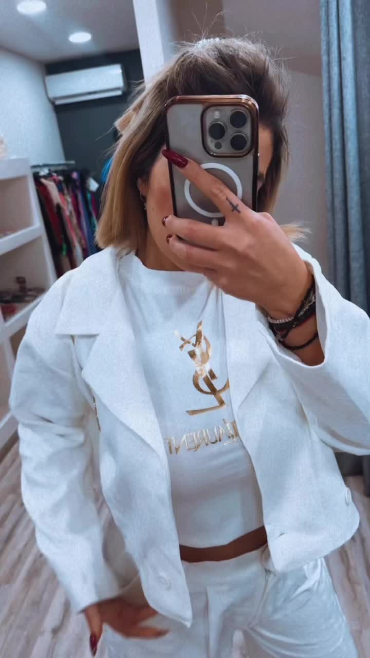 @Elena Panagiwtou