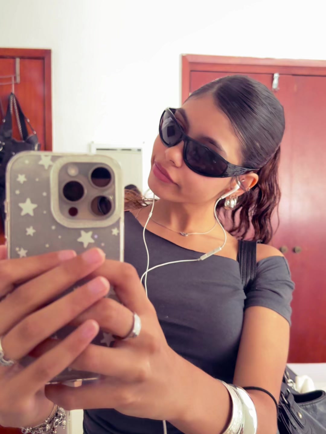 @Lê