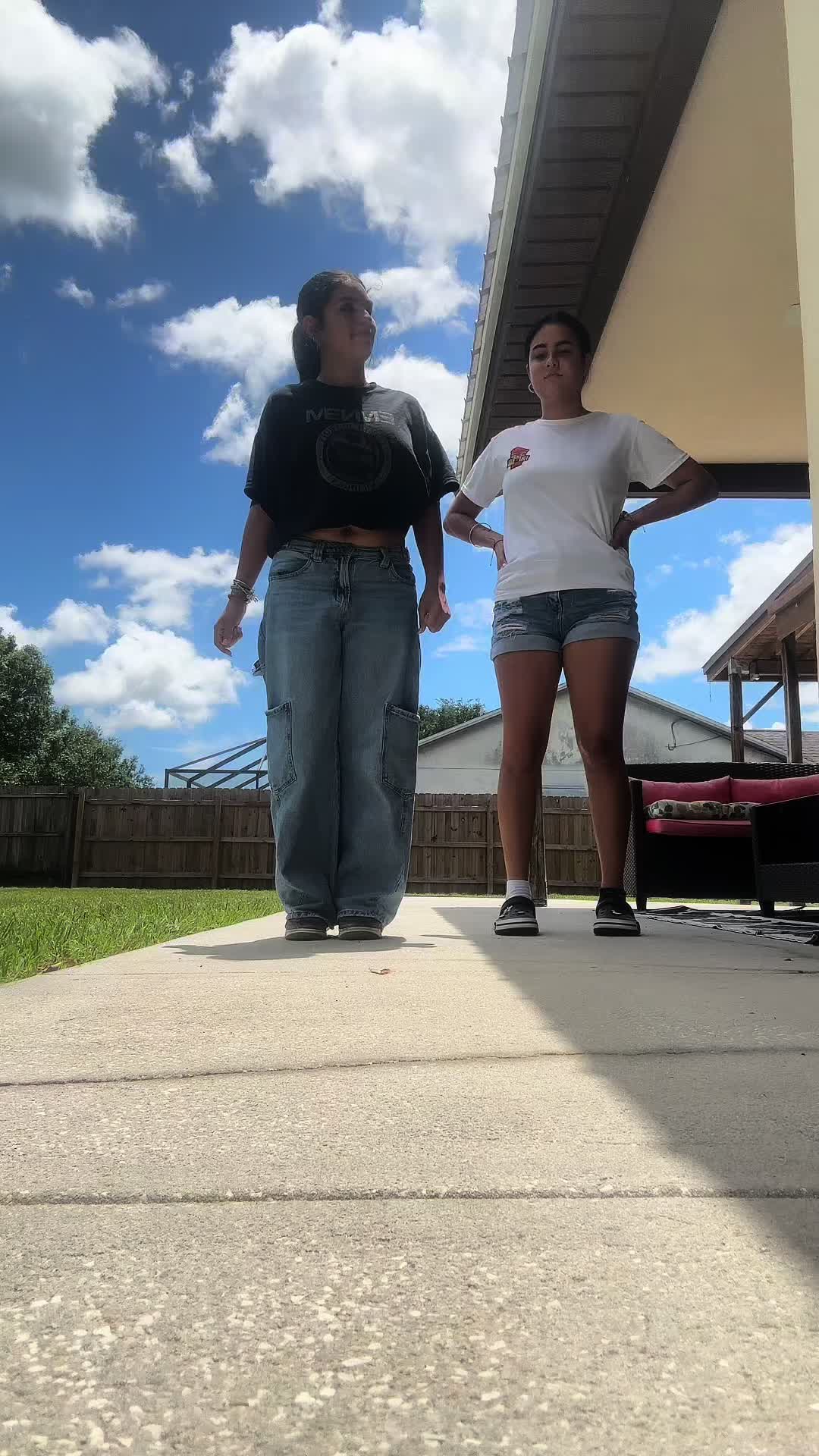@⋆༺♱༻⋆
