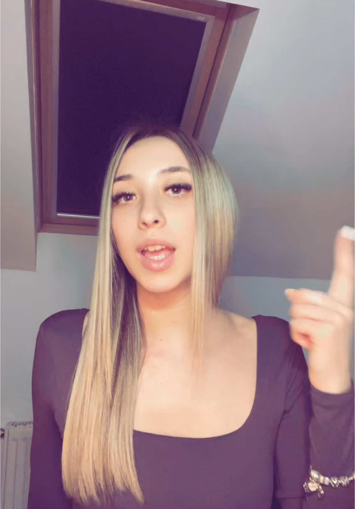 @iussstiii