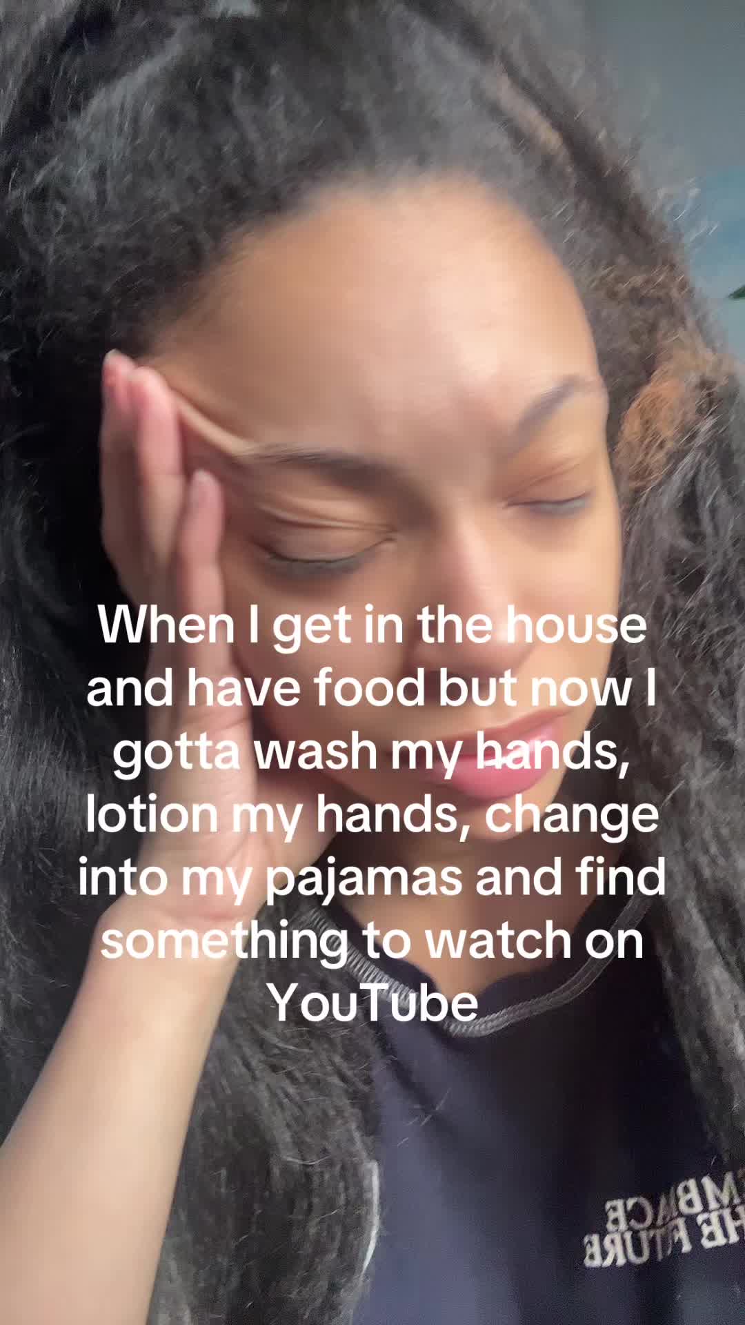 @⃟