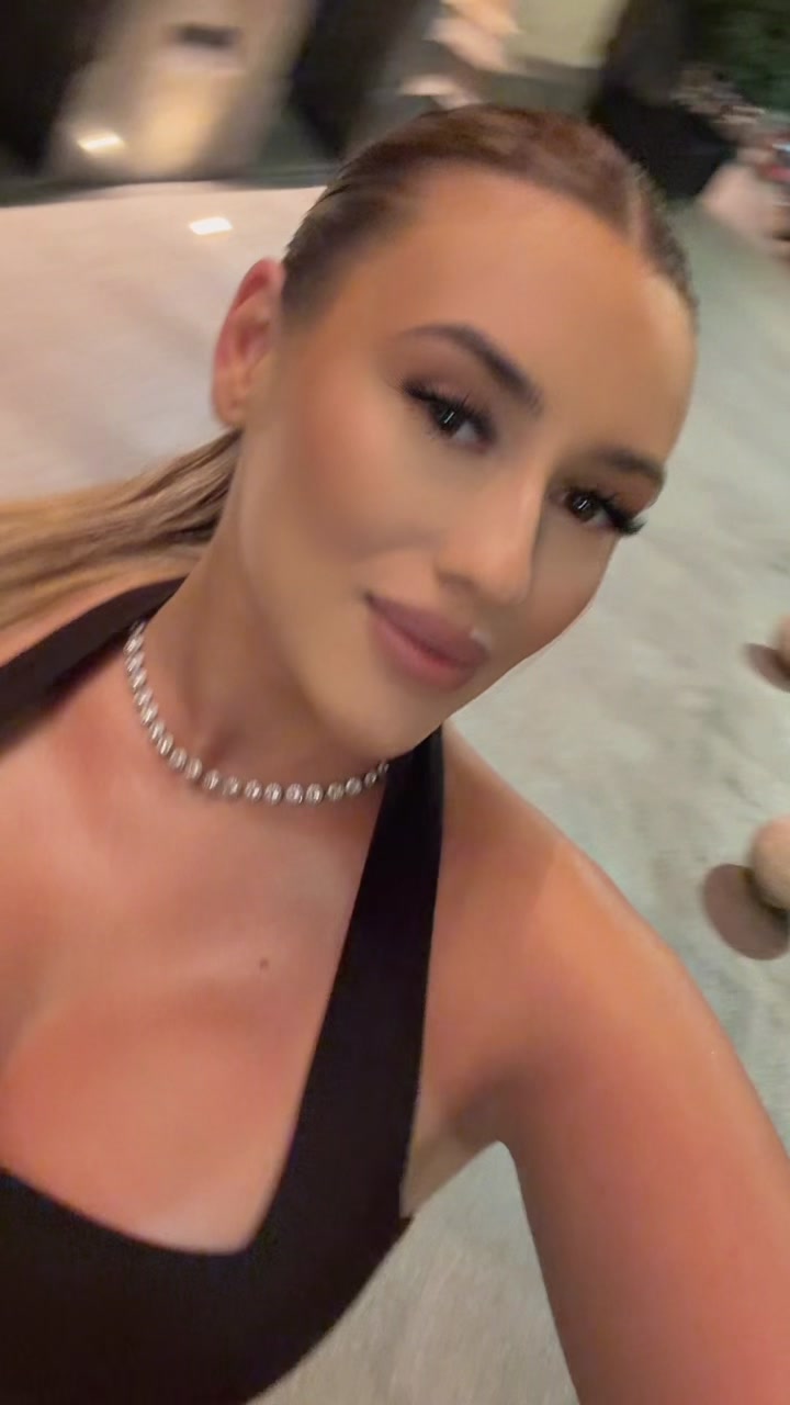 @Oana Isabell