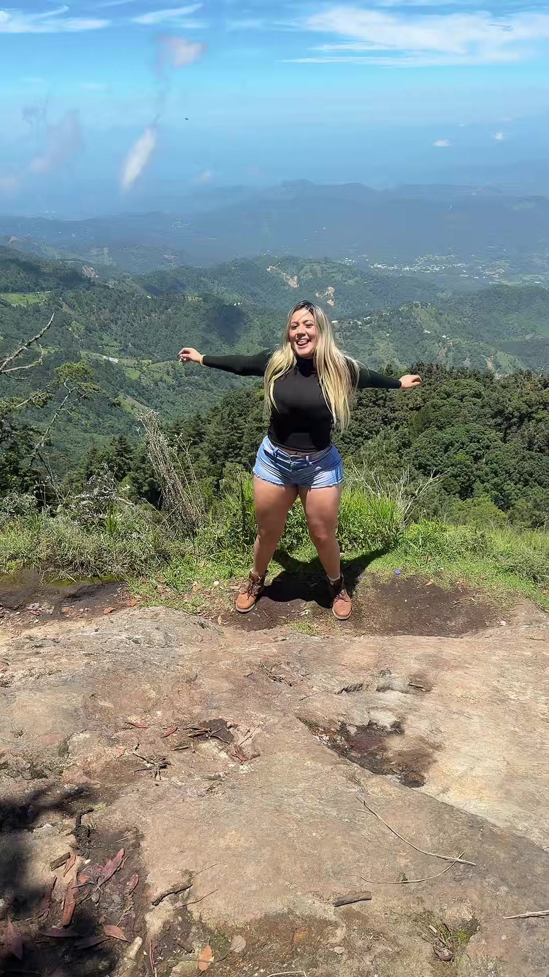 @Alizze Erazo