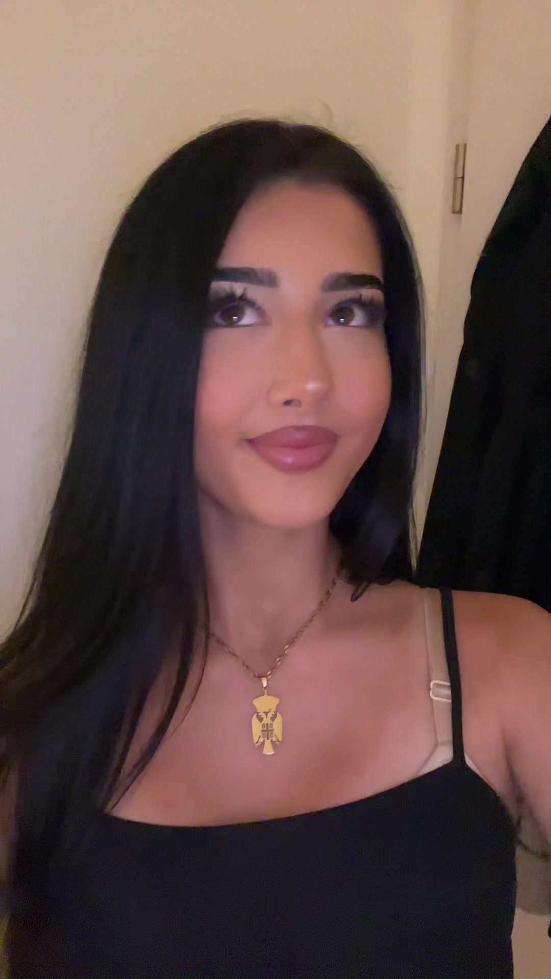 @𝓮𝓵𝓮𝓷𝓪