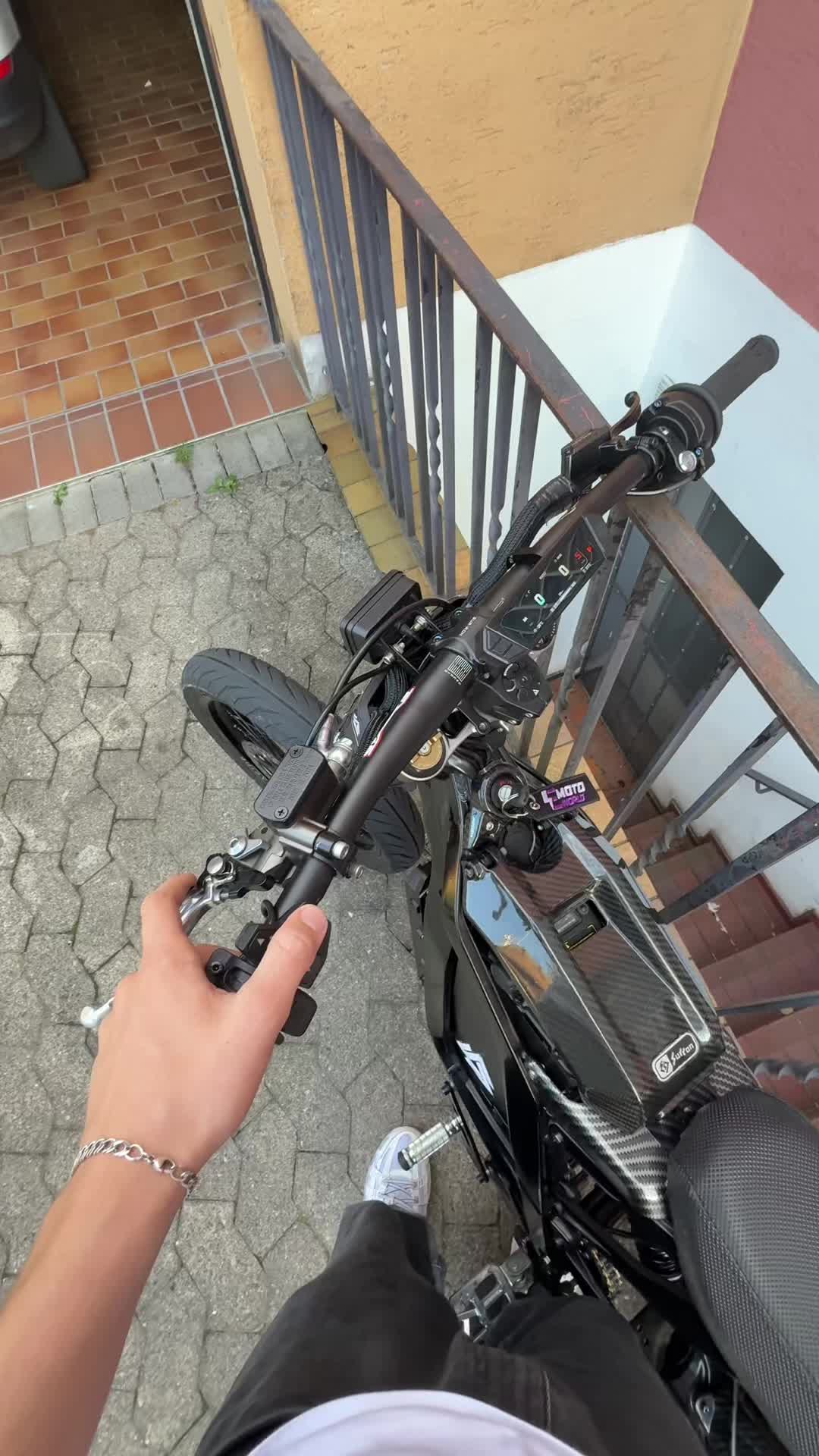 @๐๐ข๐ฆ๐ฒ๐ฆ๐ฎ๐๐ค๐ข๐ฉ๐ช๐ฑ๐น