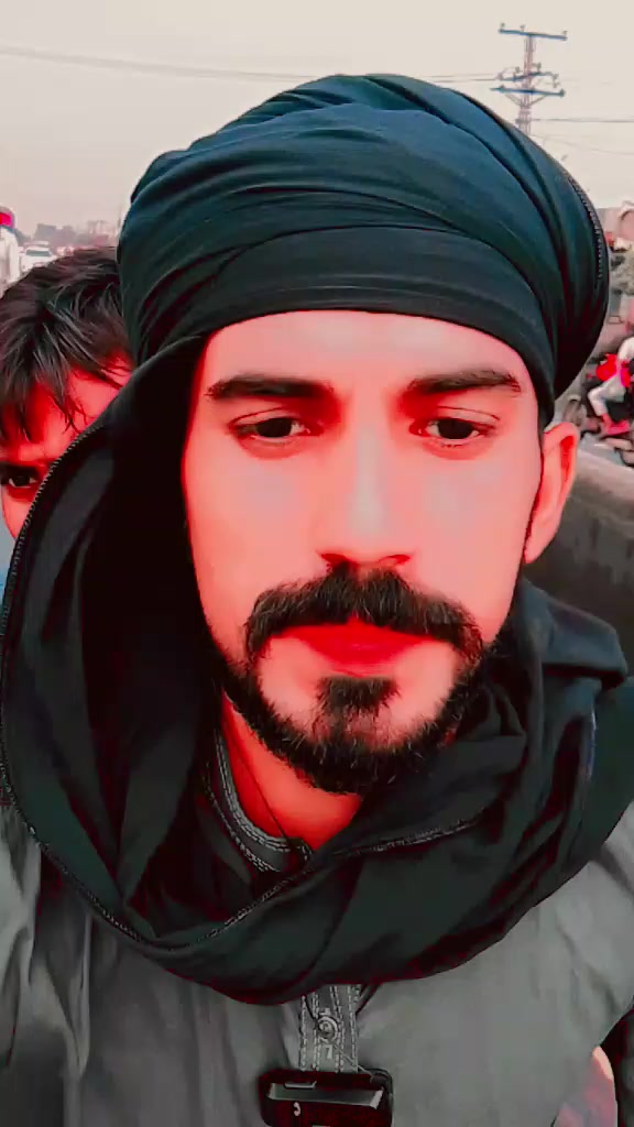 @Zaini ladla🪑🪑