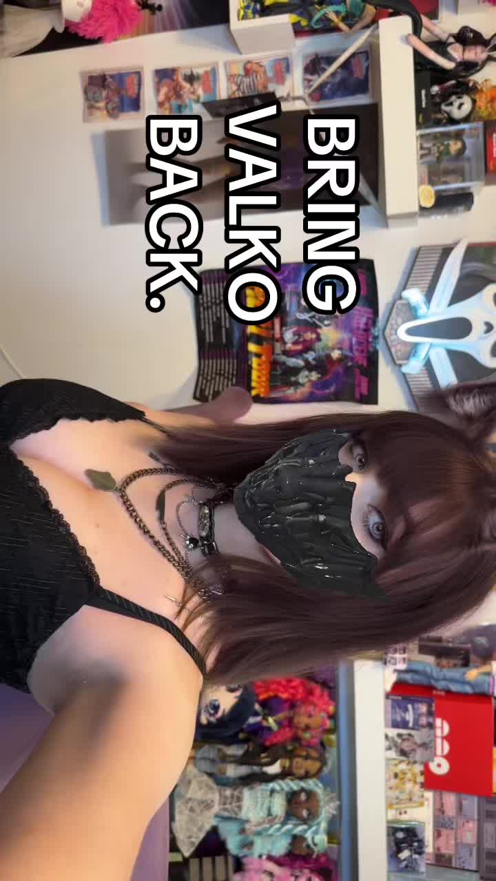 @SmileeyKyliee🐦⬛🐺