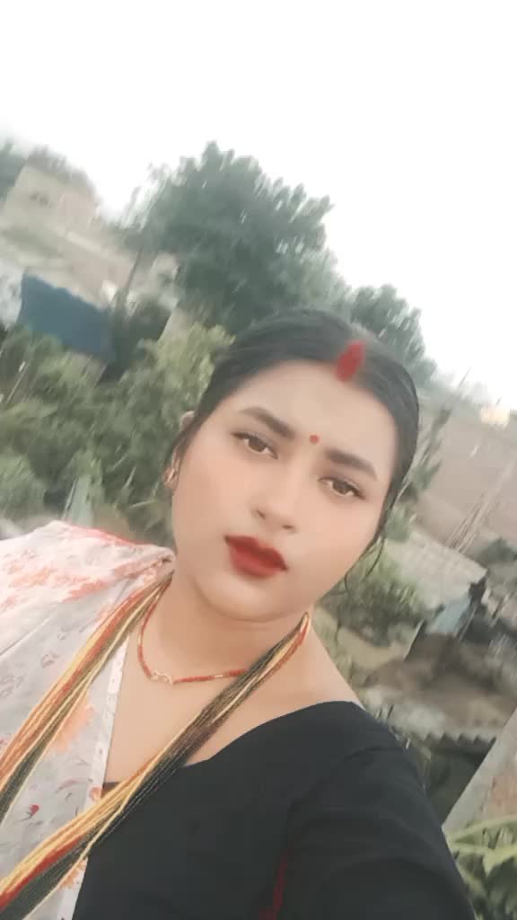 @aArTi aDhikAr&Iuml;. ❤️❤️❤️