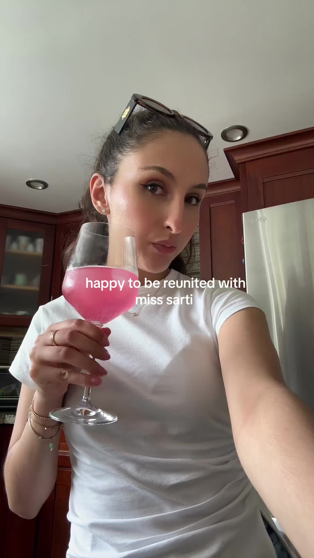 @leogirll4