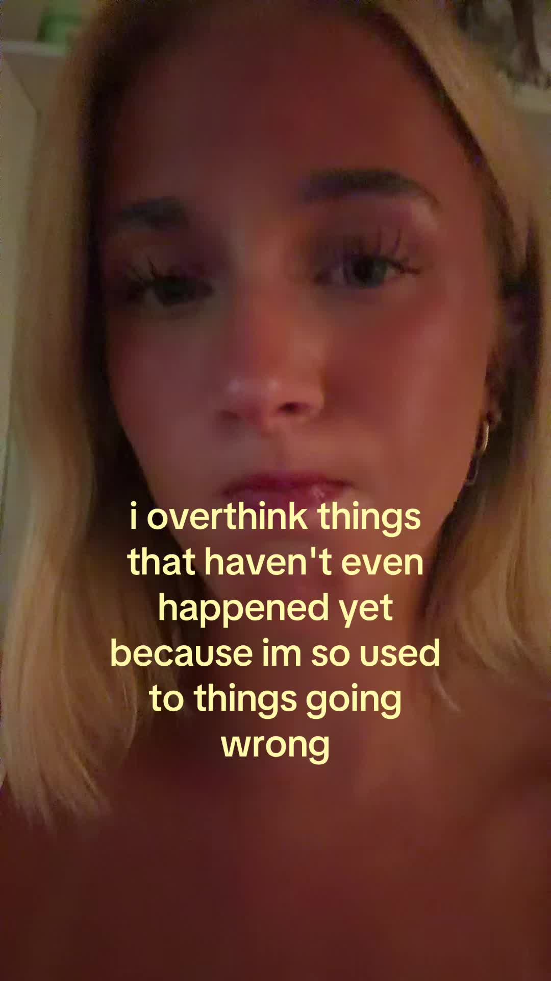 @theelliebarker