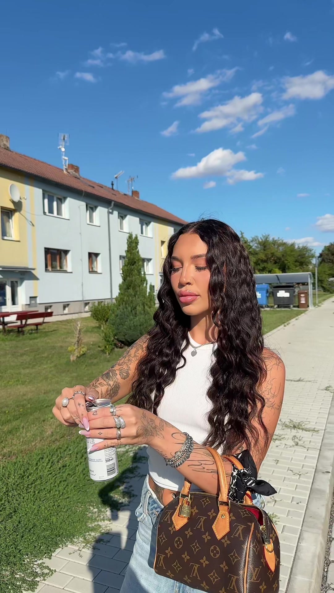 @emiaemu2