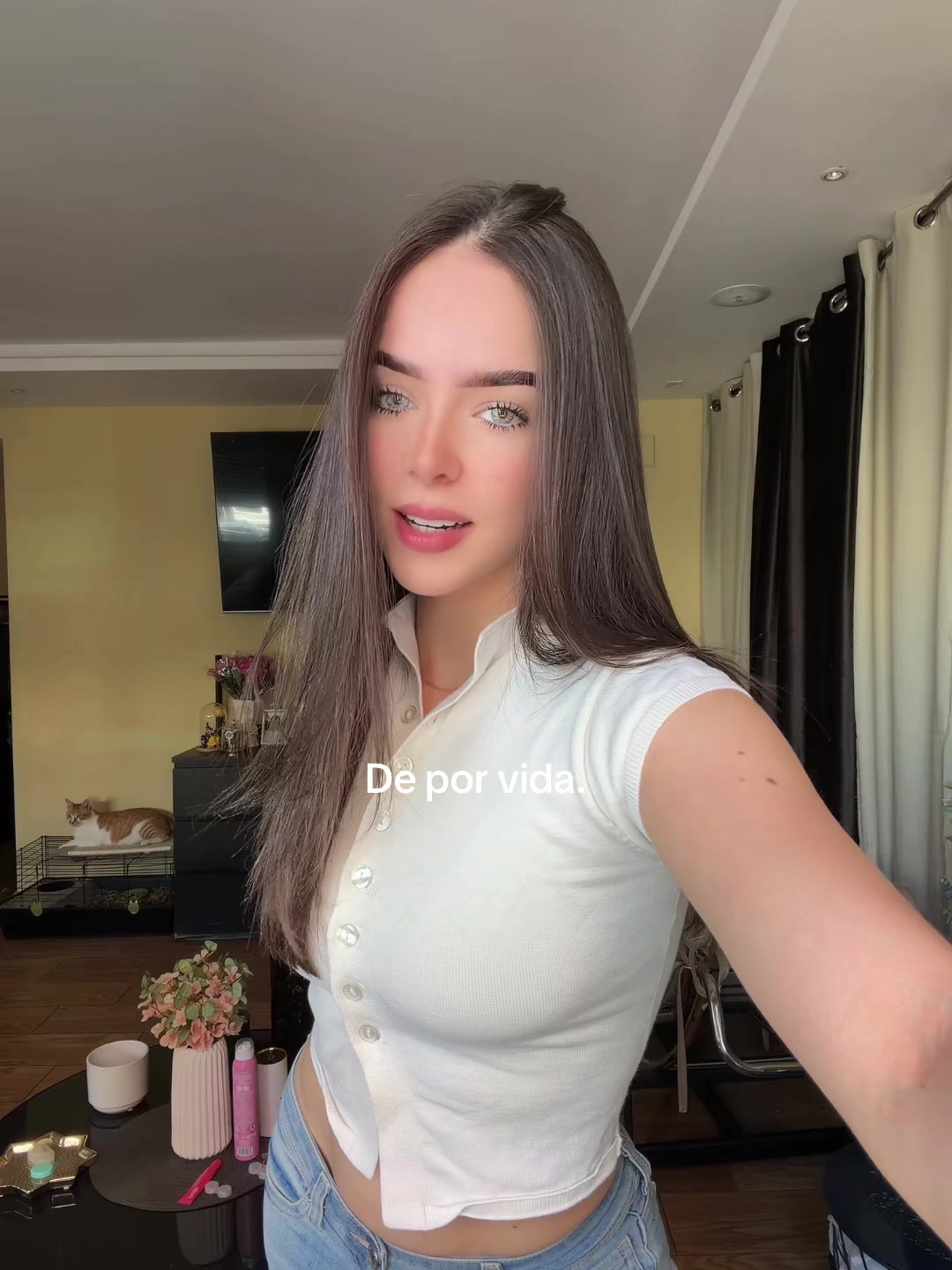 @Sabrina salvatierra👀