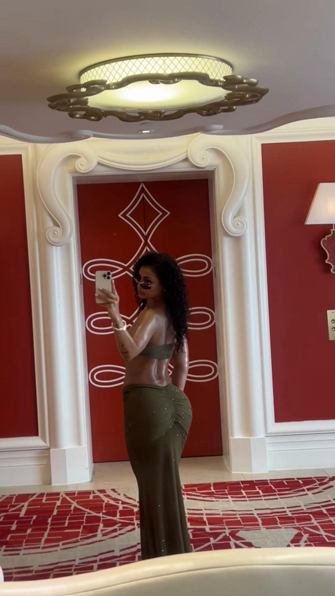 @Jade