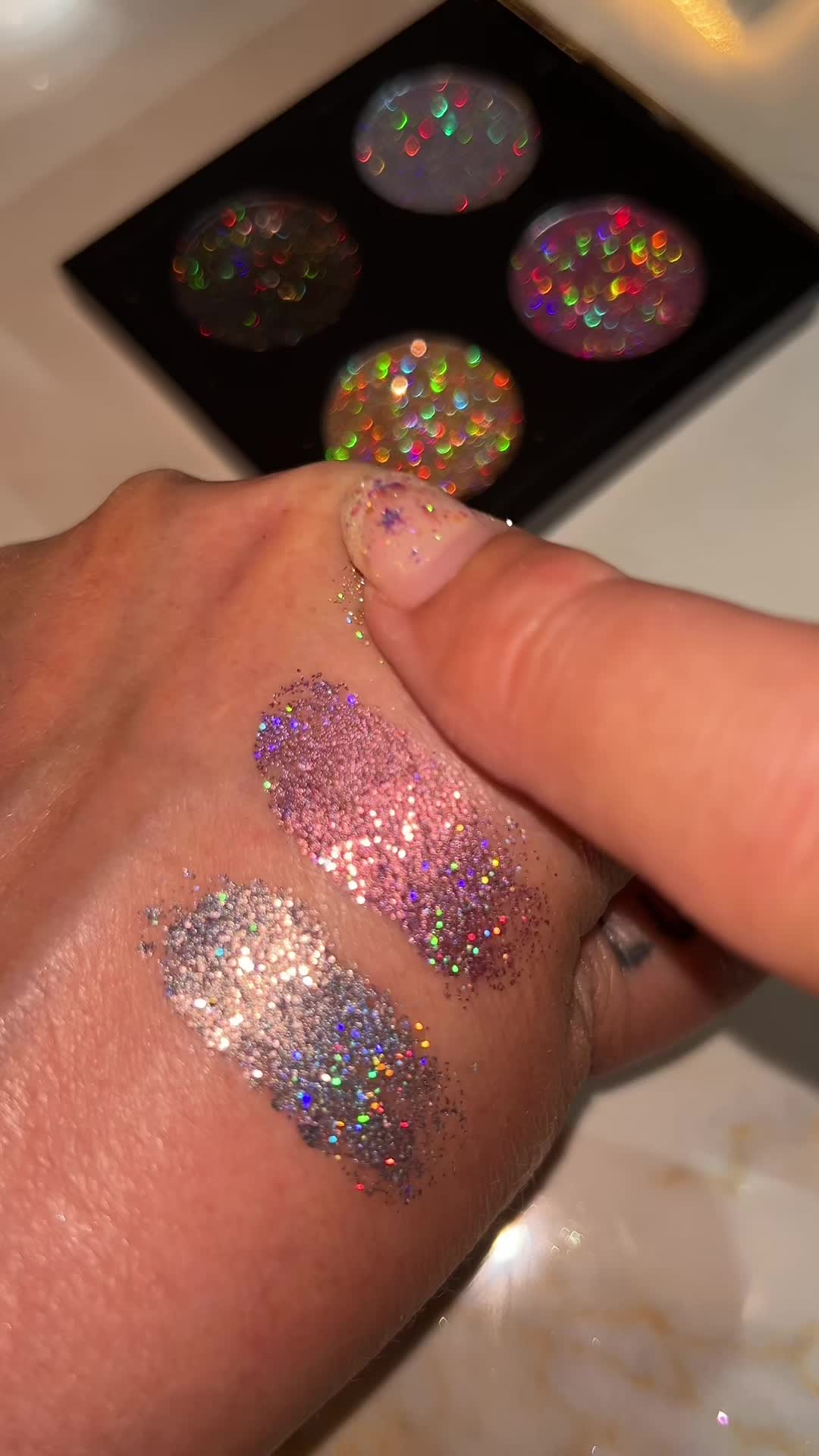 @HOUSE OF GLITTER