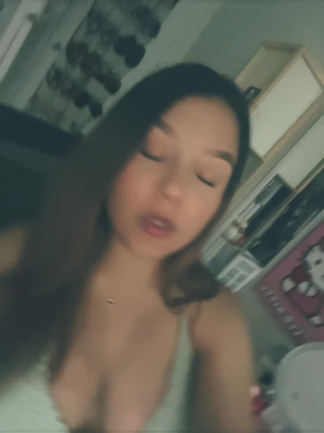 @𝒔𝒐𝒍𝒆𝒚𝒃𝒊