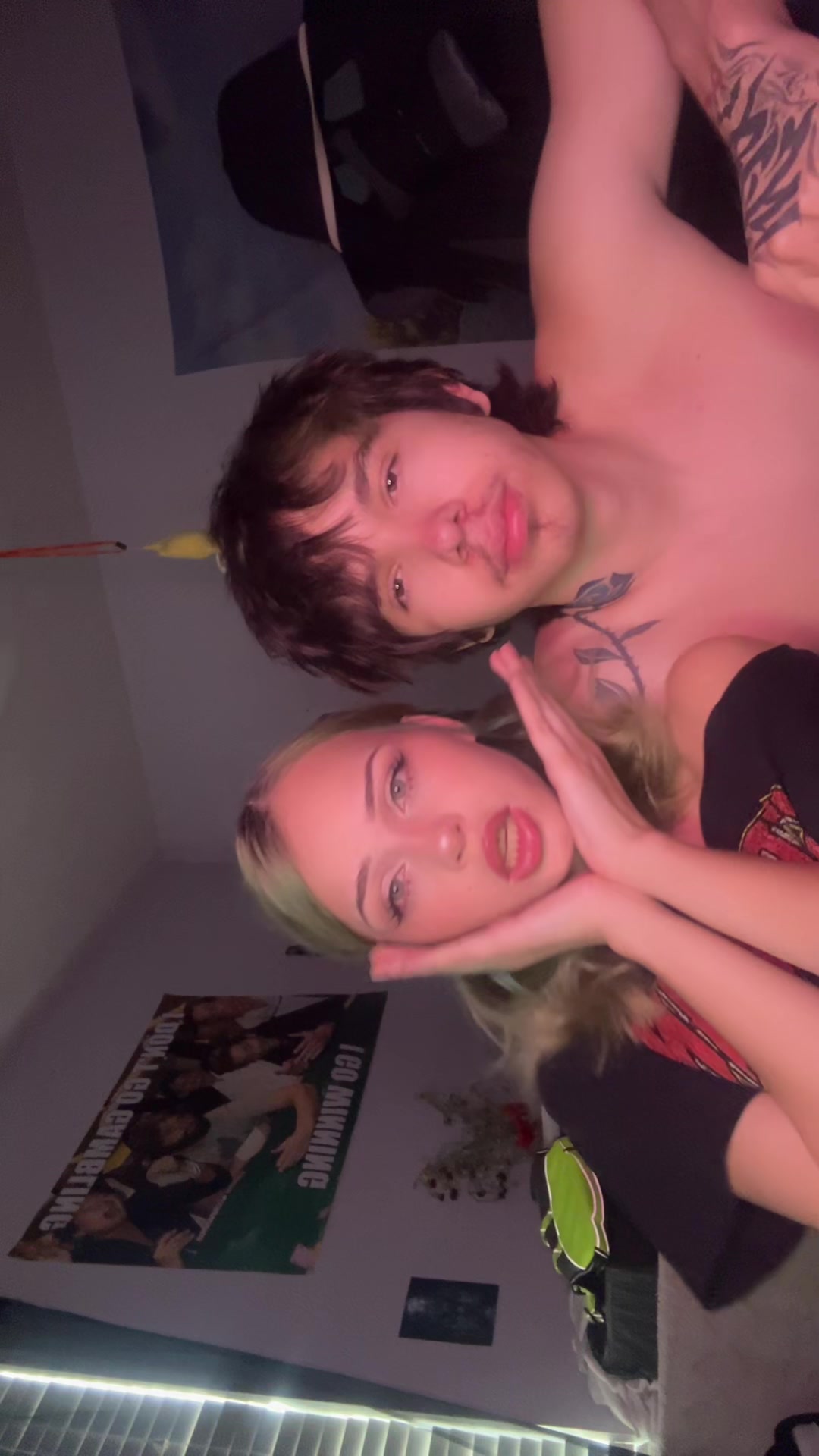 @v4mpxd_1