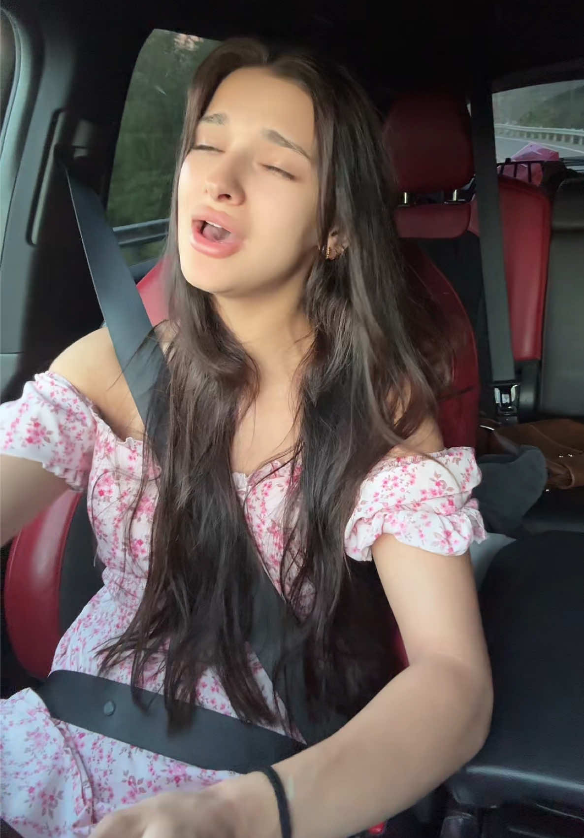 @alisa_hu