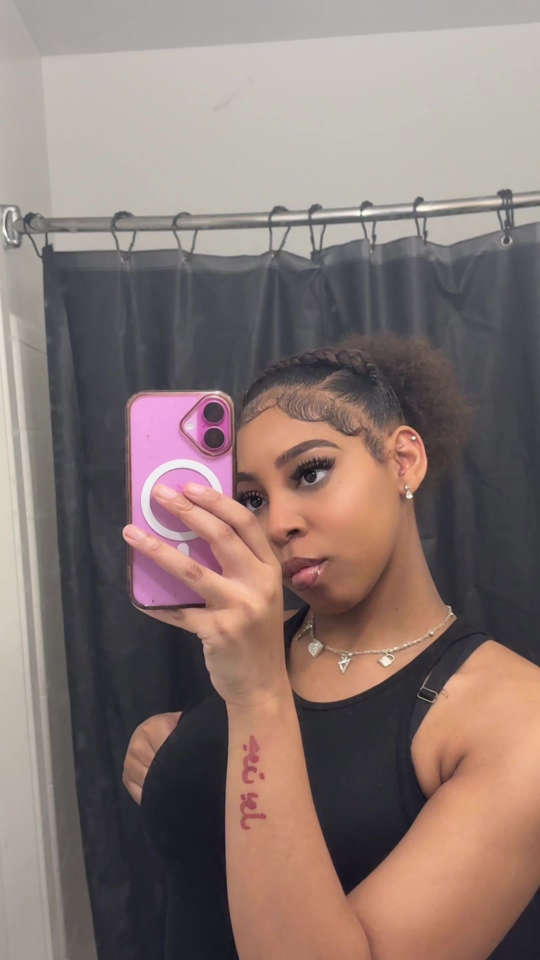 @His prettiest problem 🎀