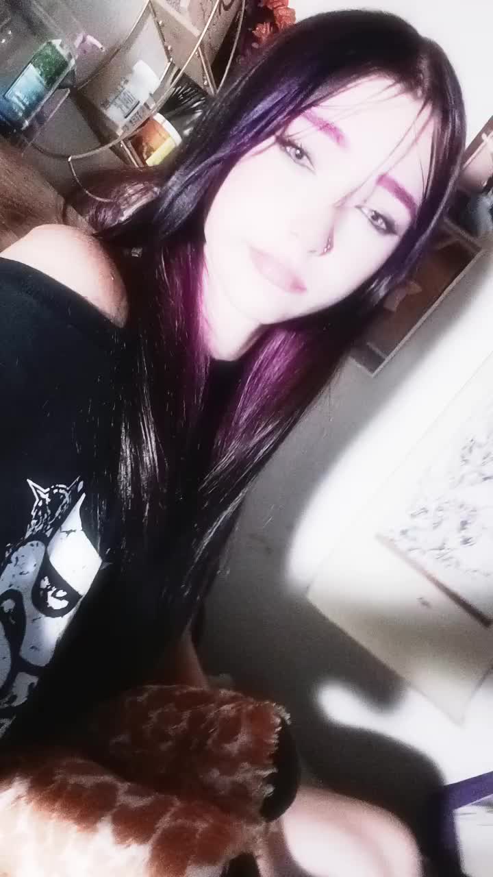 @Azaisha🤷🏻♀️