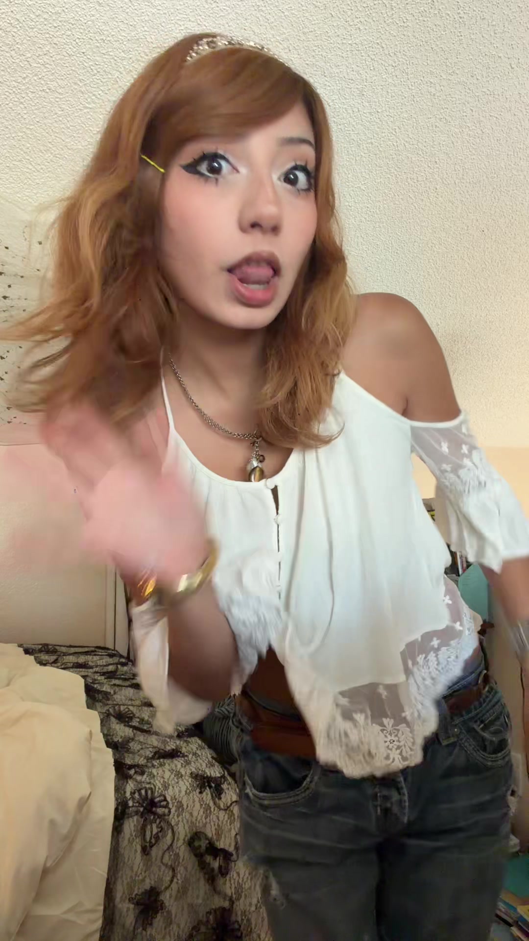 @M҉