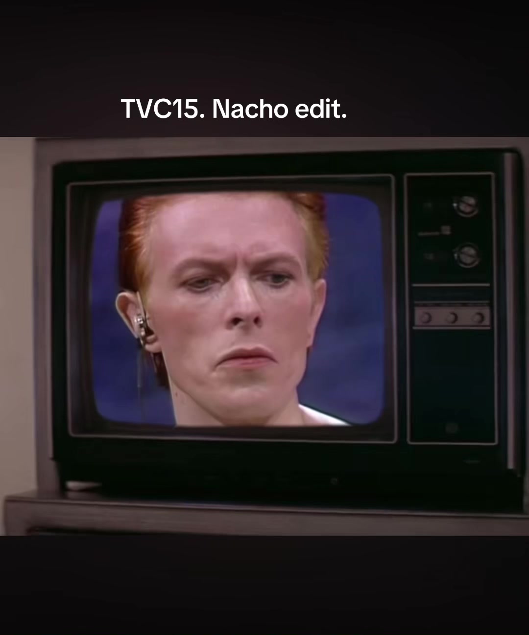 @DavidBowieGlamour Fan Account