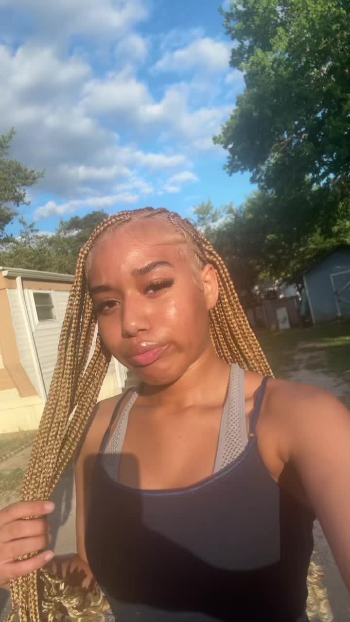 @aavaleee1