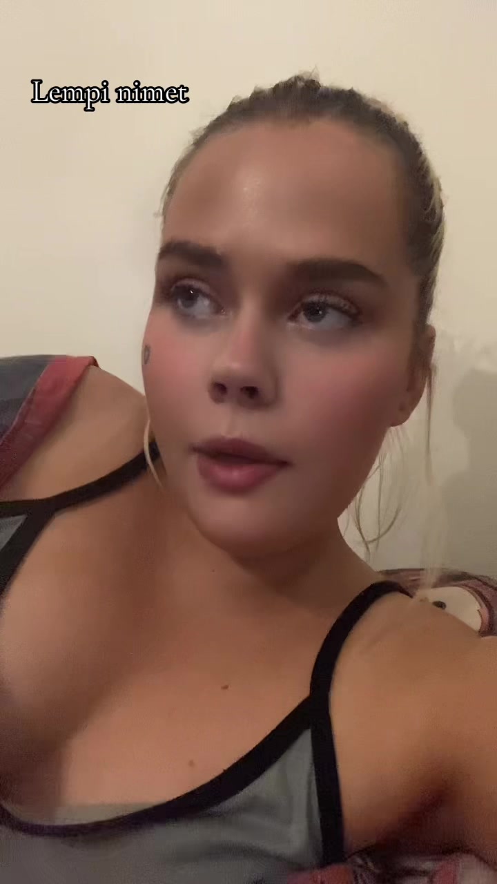 @Juliana 🖤