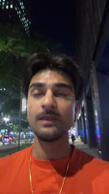 @dihcaughtinazipper