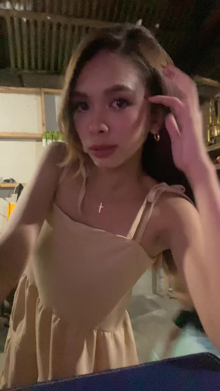 @karliiin