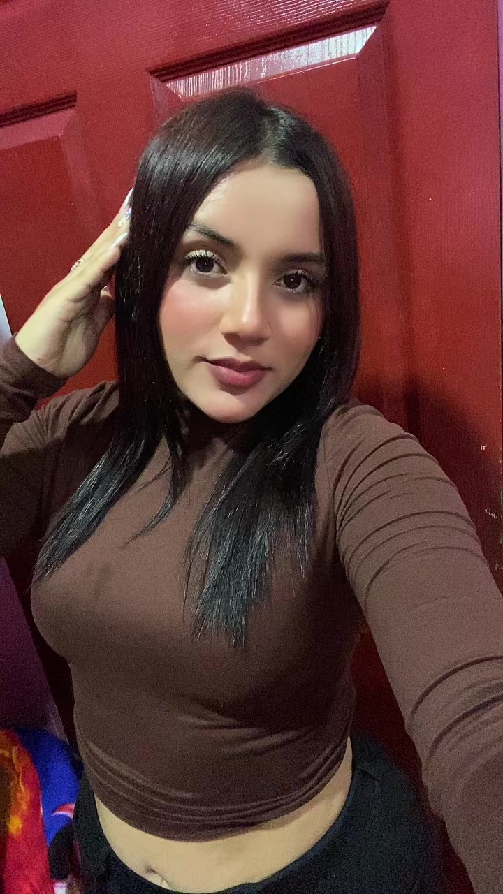 @Eleny Joya