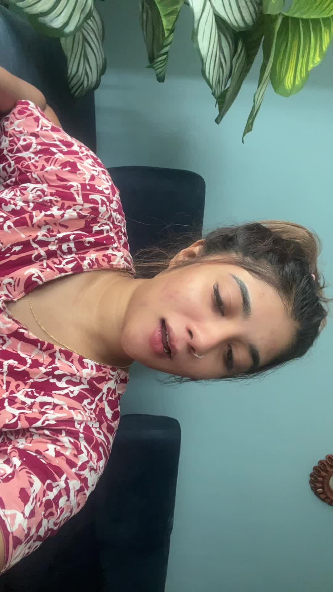 @nanthini_0102