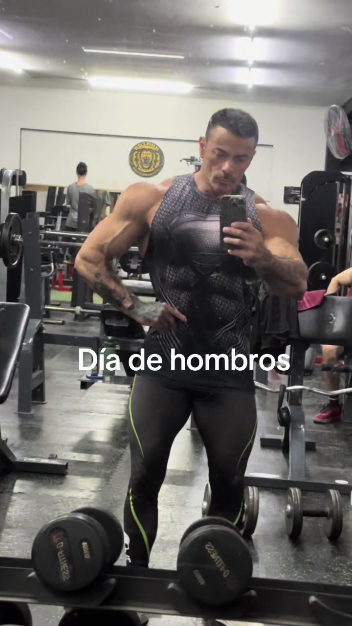 @Marcelo Báez