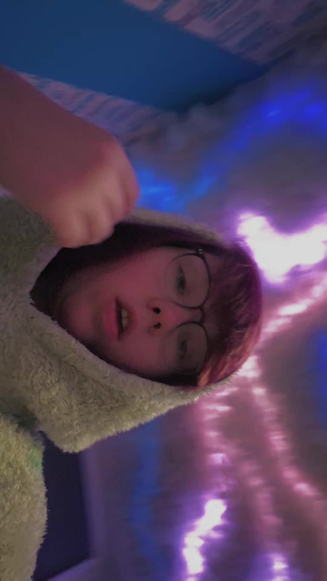 @Sarah_blue