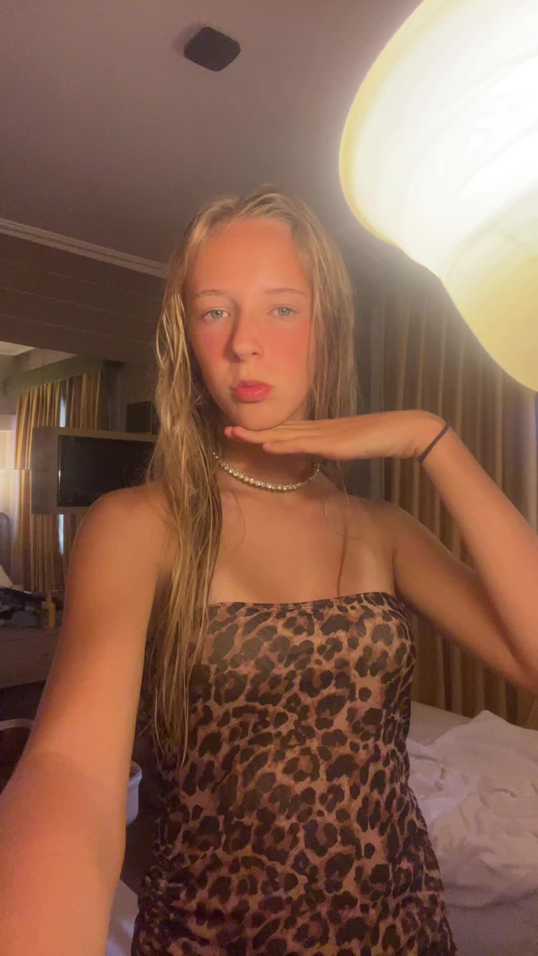 @maisie