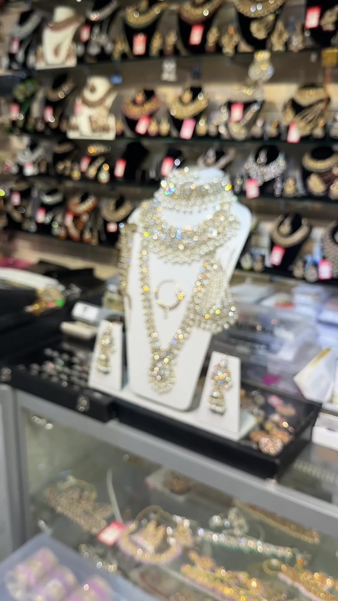 @FashionHouse438D