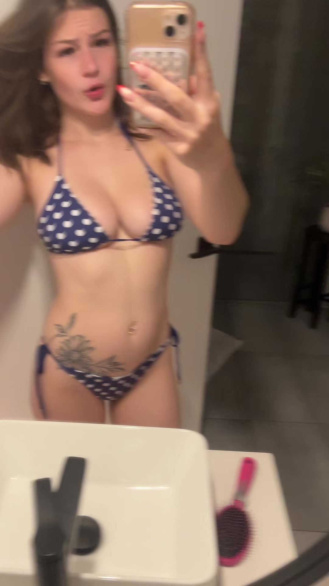 @Chloe Rae ๐