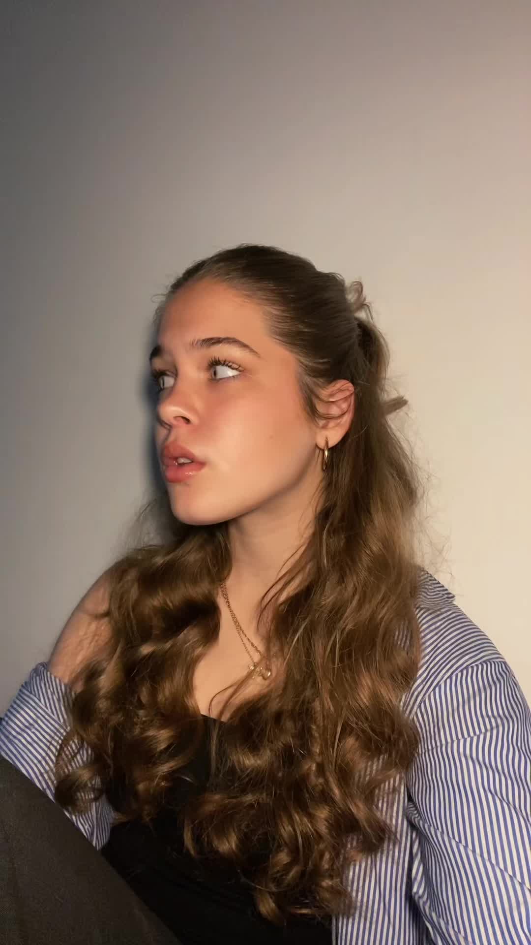 @laura