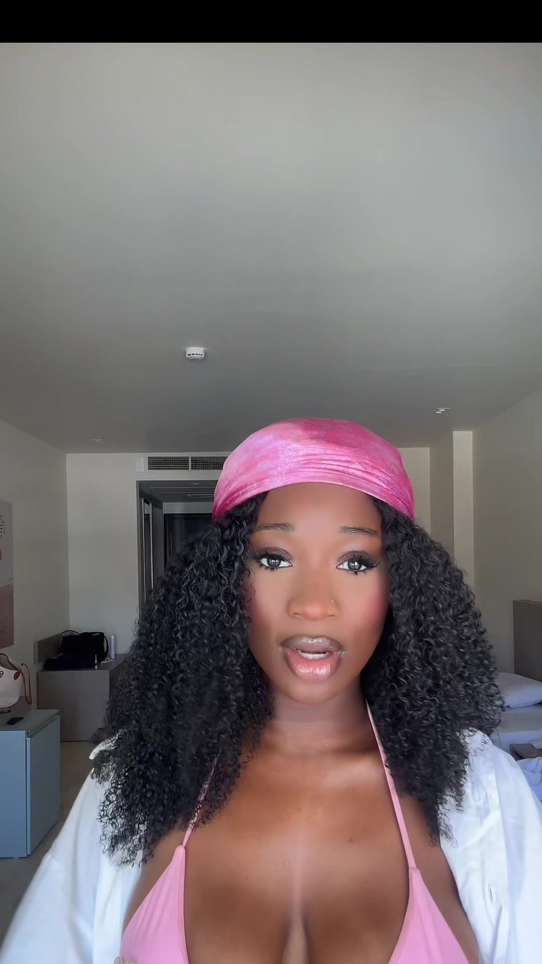 @Vi