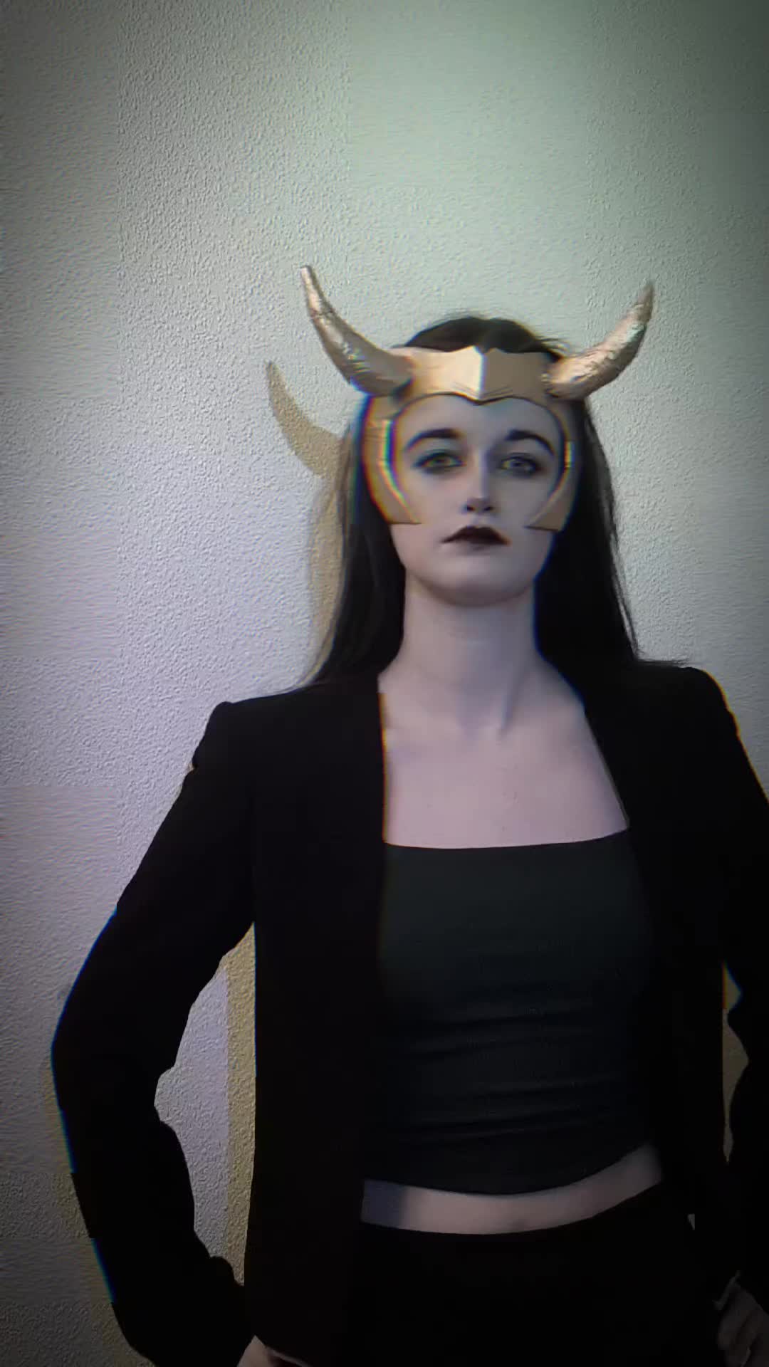 @𝐒𝐨𝐟𝐲 𝐇𝐮𝐱