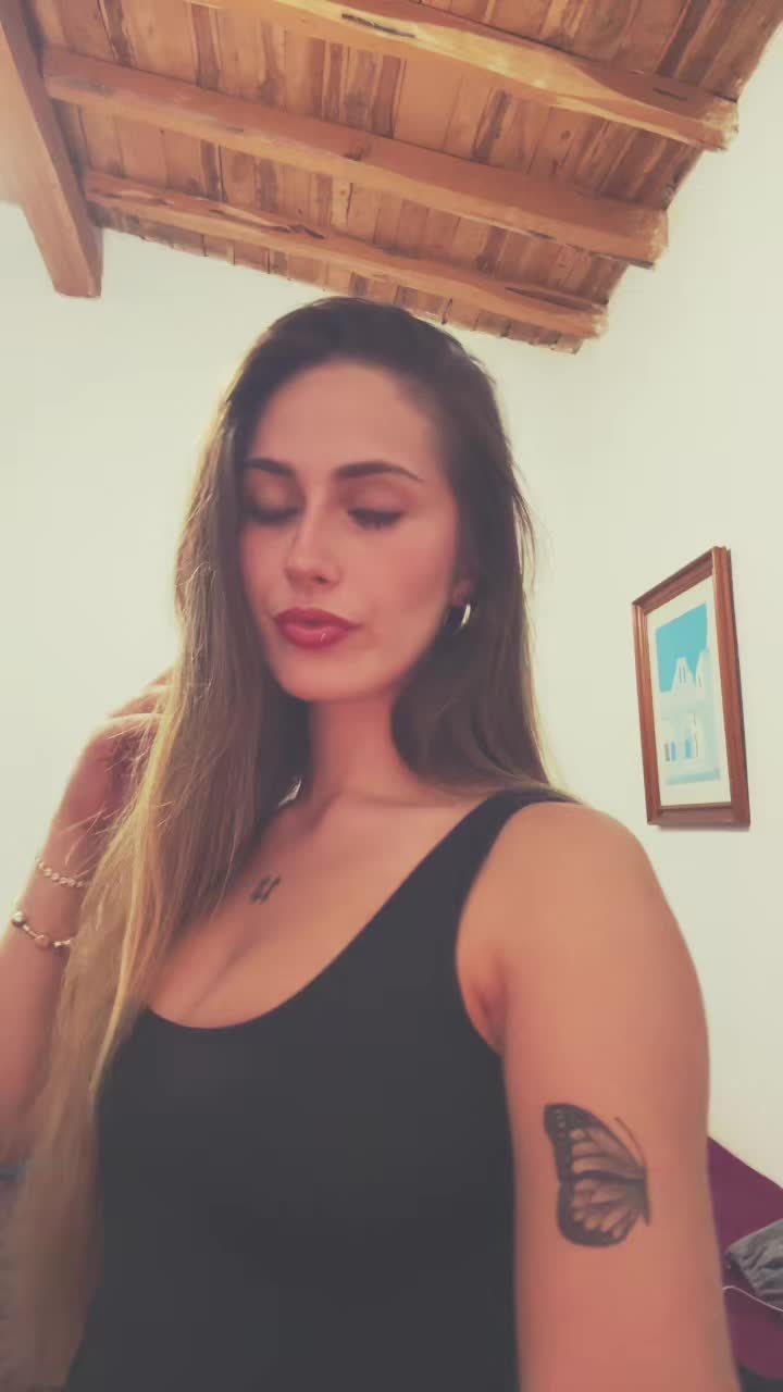@𝑨𝒃𝒓𝒊𝒍 𝑪𝒂𝒔𝒕𝒊𝒍𝒍𝒐💎
