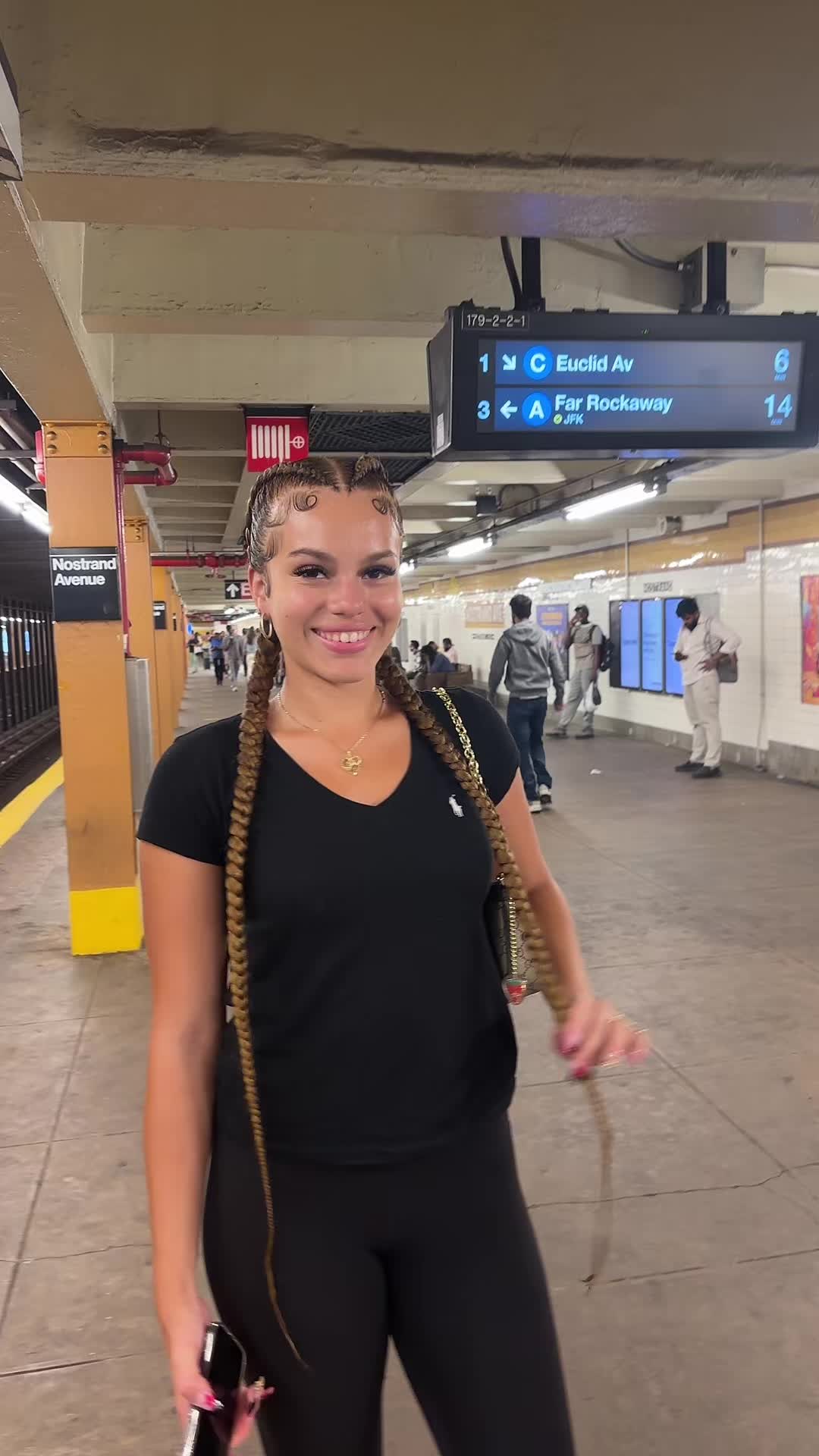 @paula &trade;️