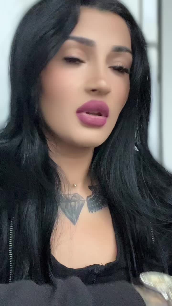@⚜️𝓥𝓪𝓵𝓮𝓷𝓽𝓲𝓷𝓪🖤